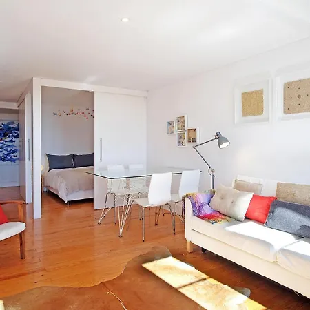 Dpj Comfort & Light In Downtown! With A Stunning View!